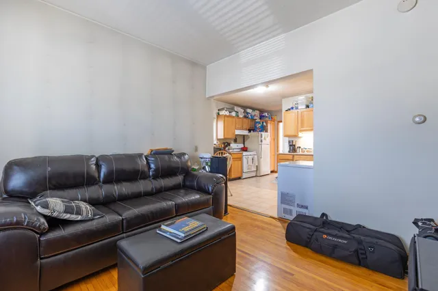 $759,000 | 916 14th Avenue Northeast, Minneapolis, MN 55413