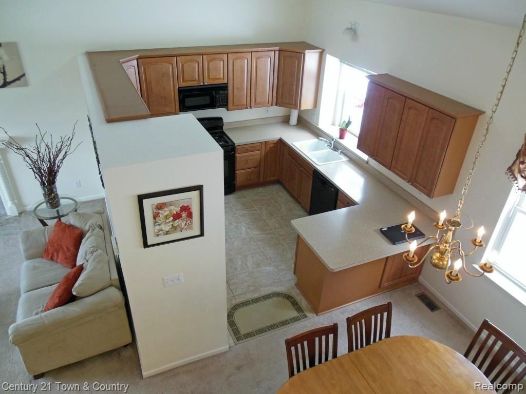 42 Eagle Ridge Road Lake Orion, MI 48360 - Photo 15 of 30