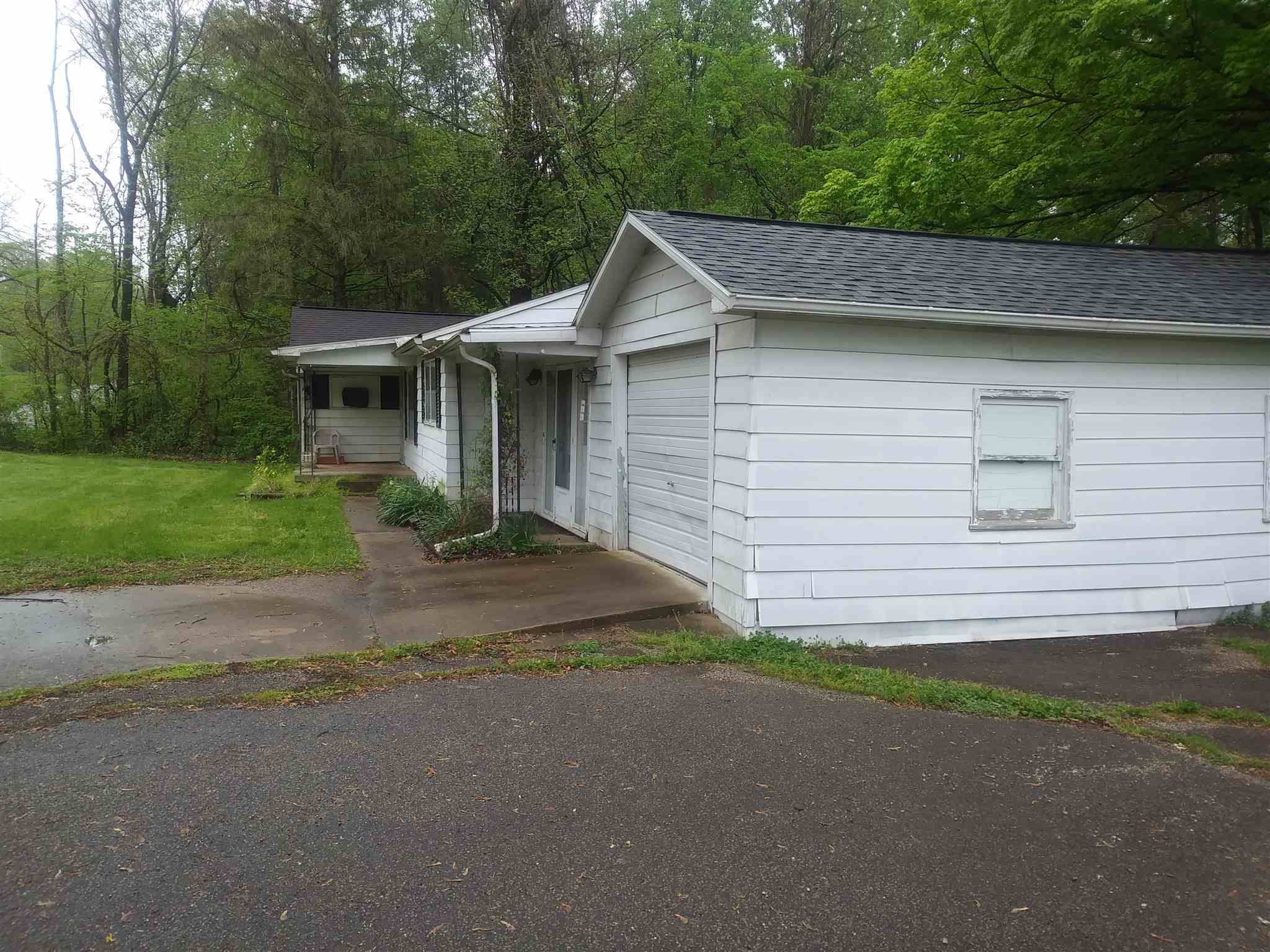 596 Art Gallery Road Bedford, IN 47421 - Photo 22 of 23