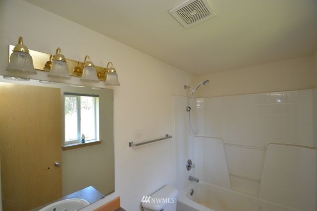 $360,000 | 6005 80th Avenue Northeast, Marysville, WA 98270