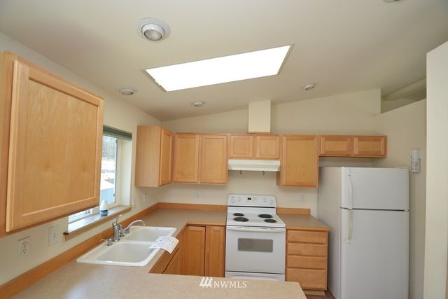 $360,000 | 6005 80th Avenue Northeast, Marysville, WA 98270