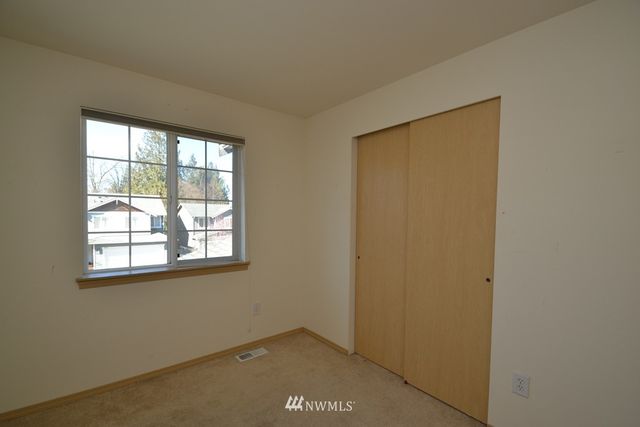 $360,000 | 6005 80th Avenue Northeast, Marysville, WA 98270