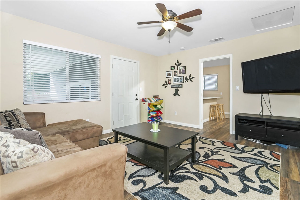 254 Alta Lane El Cajon, CA 92021 - Photo 6 of 25