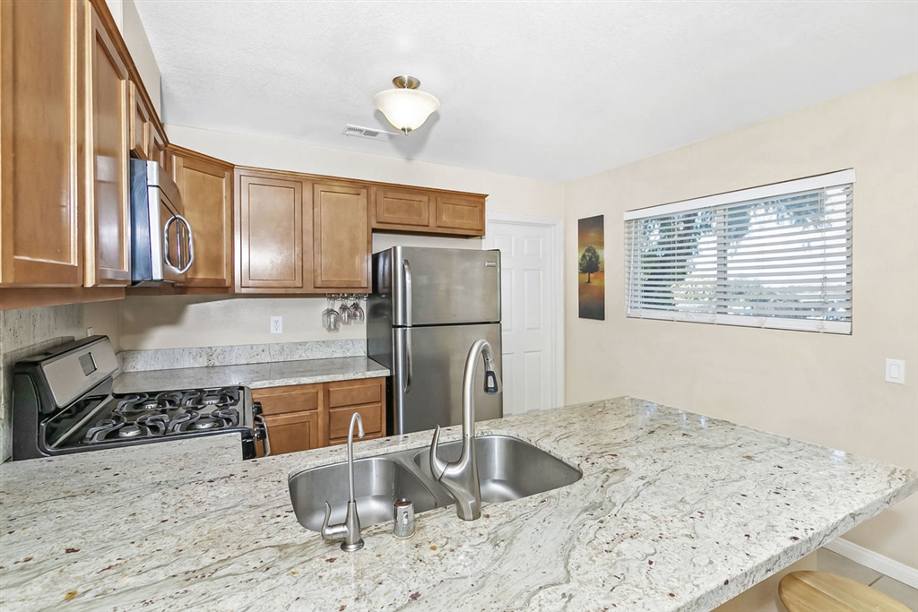 254 Alta Lane El Cajon, CA 92021 - Photo 9 of 25