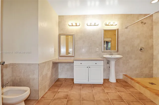 $3,500 | 15735 Southwest 92nd Avenue, Palmetto Bay, FL 33157