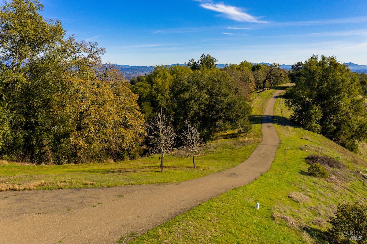 2365 Sweetwater Springs Road Healdsburg, CA 95448 - Photo 2 of 37