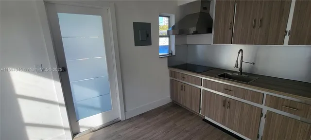 $1,275,000 | 3721 Southwest 27th Terrace, Miami, FL 33134