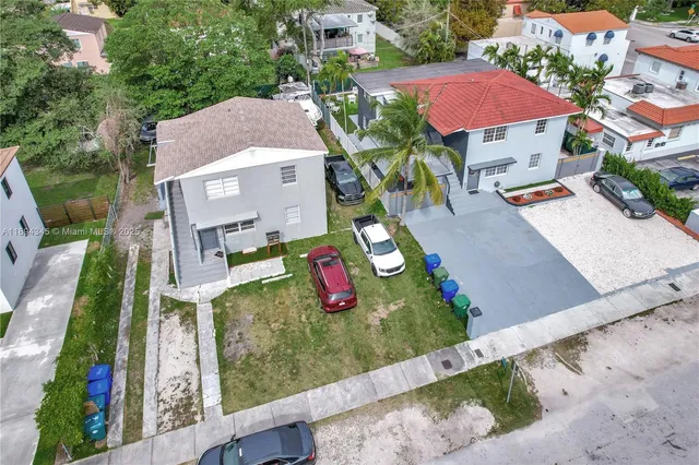 $1,275,000 | 3721 Southwest 27th Terrace, Miami, FL 33134