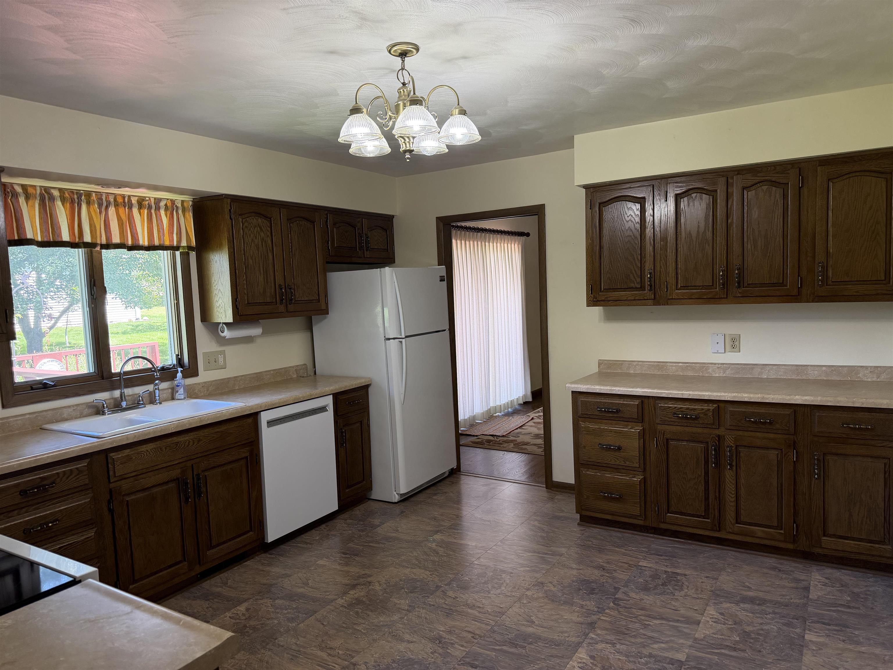 1107 West State Street Marshfield, WI 54449 - Photo 8 of 36