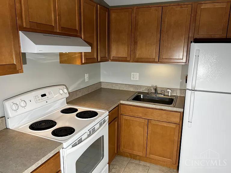 5801 Ridge Avenue Cincinnati, OH 45213 - Photo 14 of 39