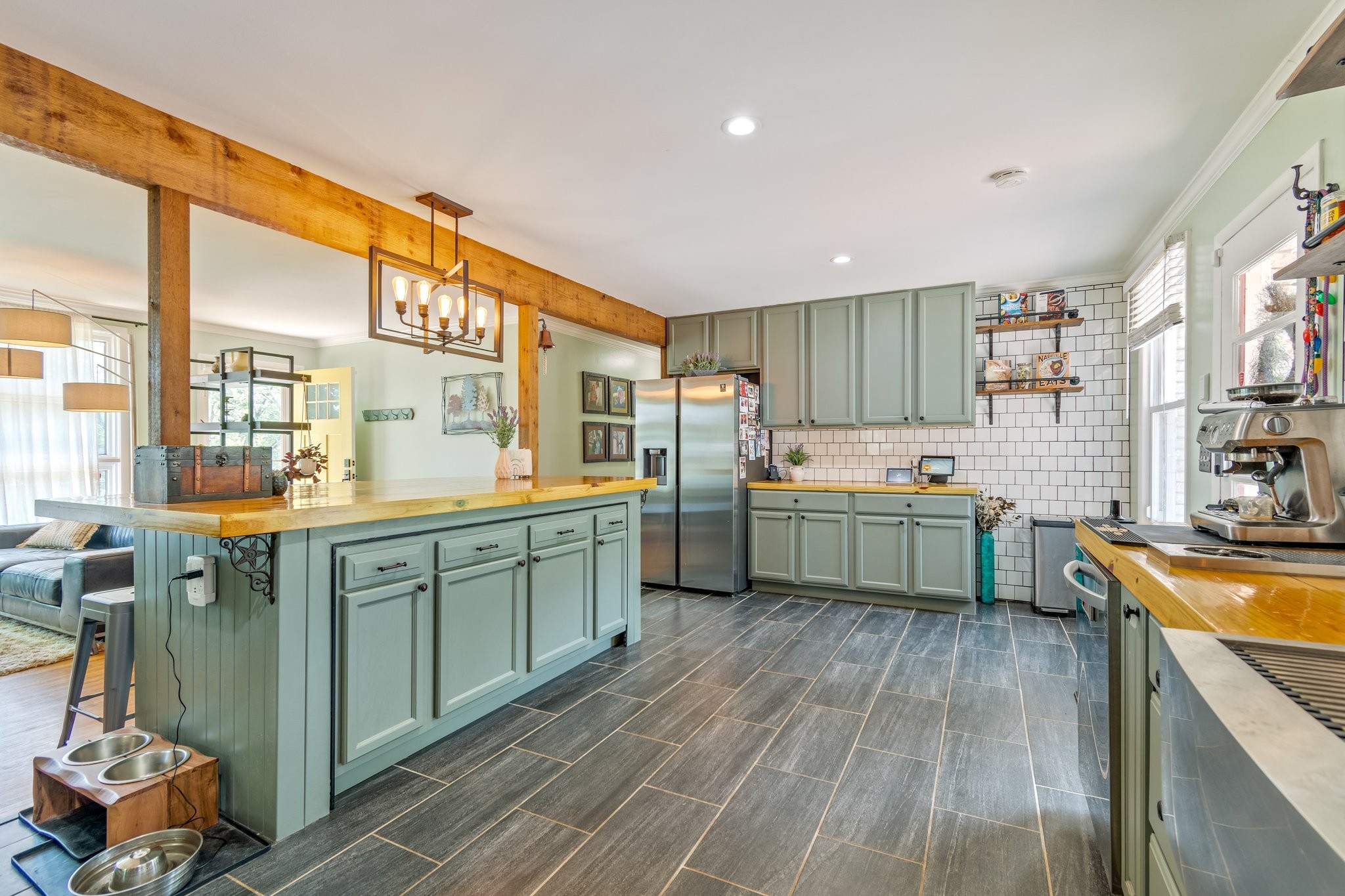 5121 Hilson Road Nashville, TN 37211 - Photo 16 of 63 All appliances are beautiful and conveniently convey with the property