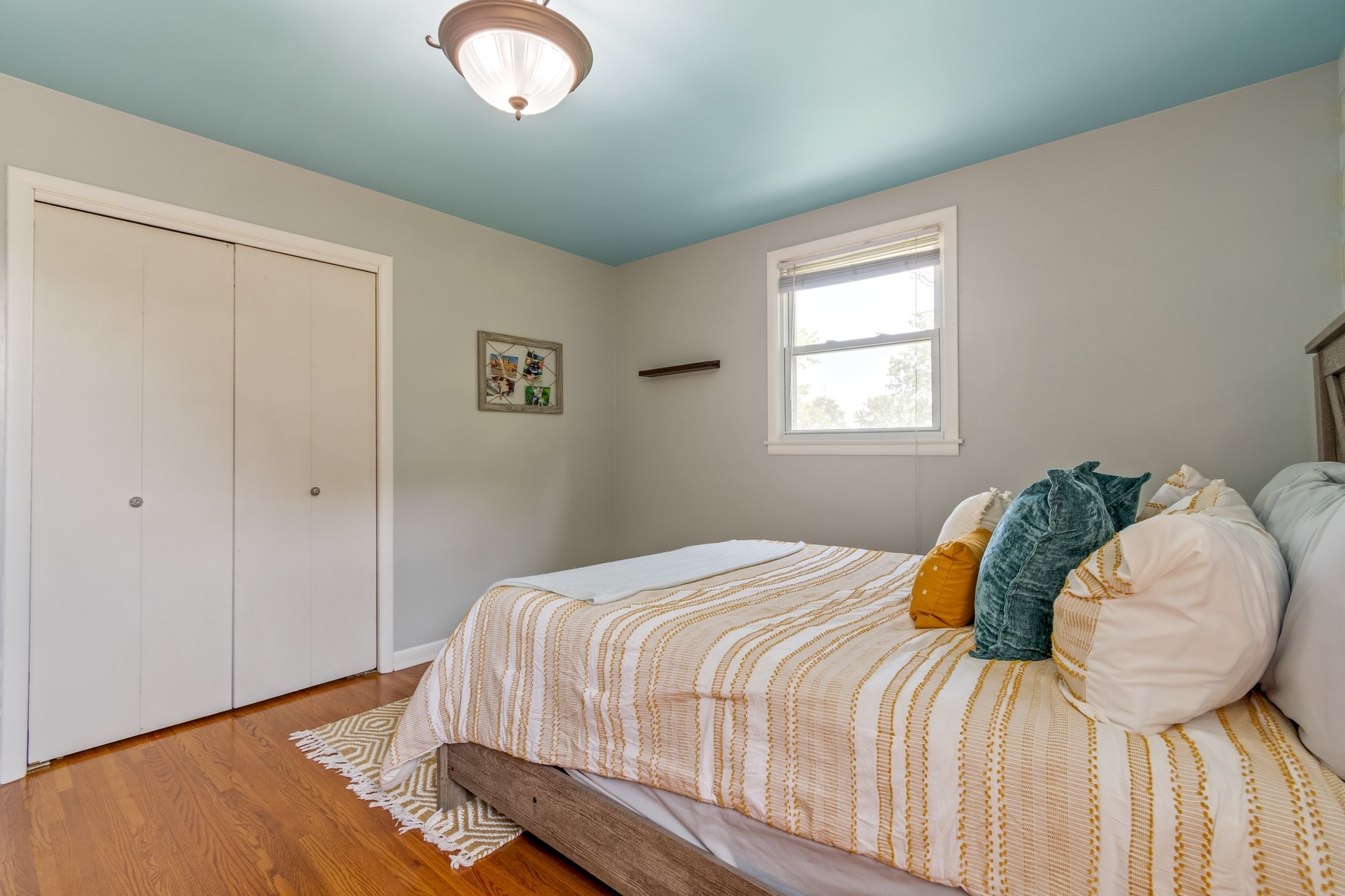5121 Hilson Road Nashville, TN 37211 - Photo 36 of 63 Bedroom 2, showing the closet doors