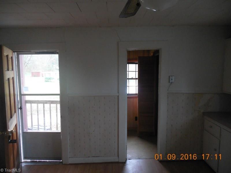 2336 Park Rd Extension Burlington, NC 27215 - Photo 4 of 10 Gallery Image 4