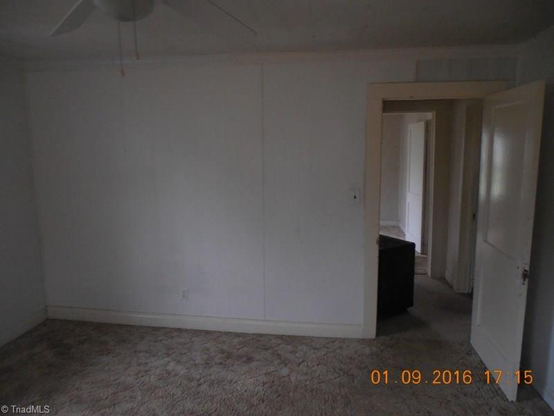 2336 Park Rd Extension Burlington, NC 27215 - Photo 8 of 10 Gallery Image 8