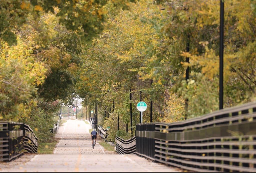 7152 Fair Oaks Avenue, Unit 1181 Dallas, TX 75231 - Photo 9 of 11 a picture of street view
