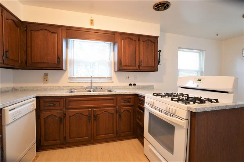 310 Old Jacks Run Road Irwin, PA 15642 - Photo 8 of 21 Gallery Image 8