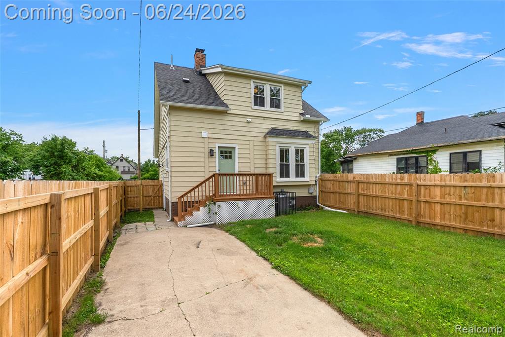 2476 Beals Street Detroit, MI 48214 - Photo 33 of 46