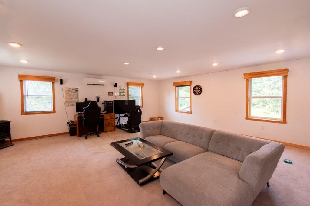 94 Smith Road Hallowell, ME 04347 - Photo 27 of 41 PWM_0434