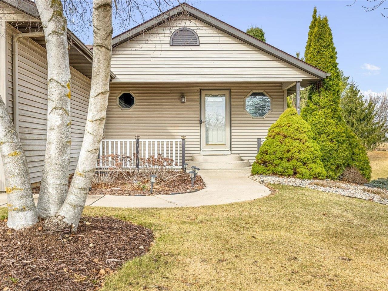 175 Lake Summerset Road Lake Summerset, IL 61019 - Photo 2 of 39