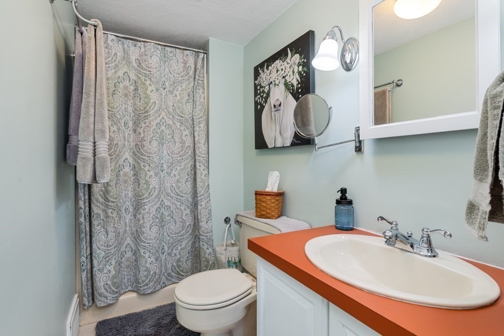 74 Wescroft Road Reading, MA 01867 - Photo 29 of 36 Gallery Image 29