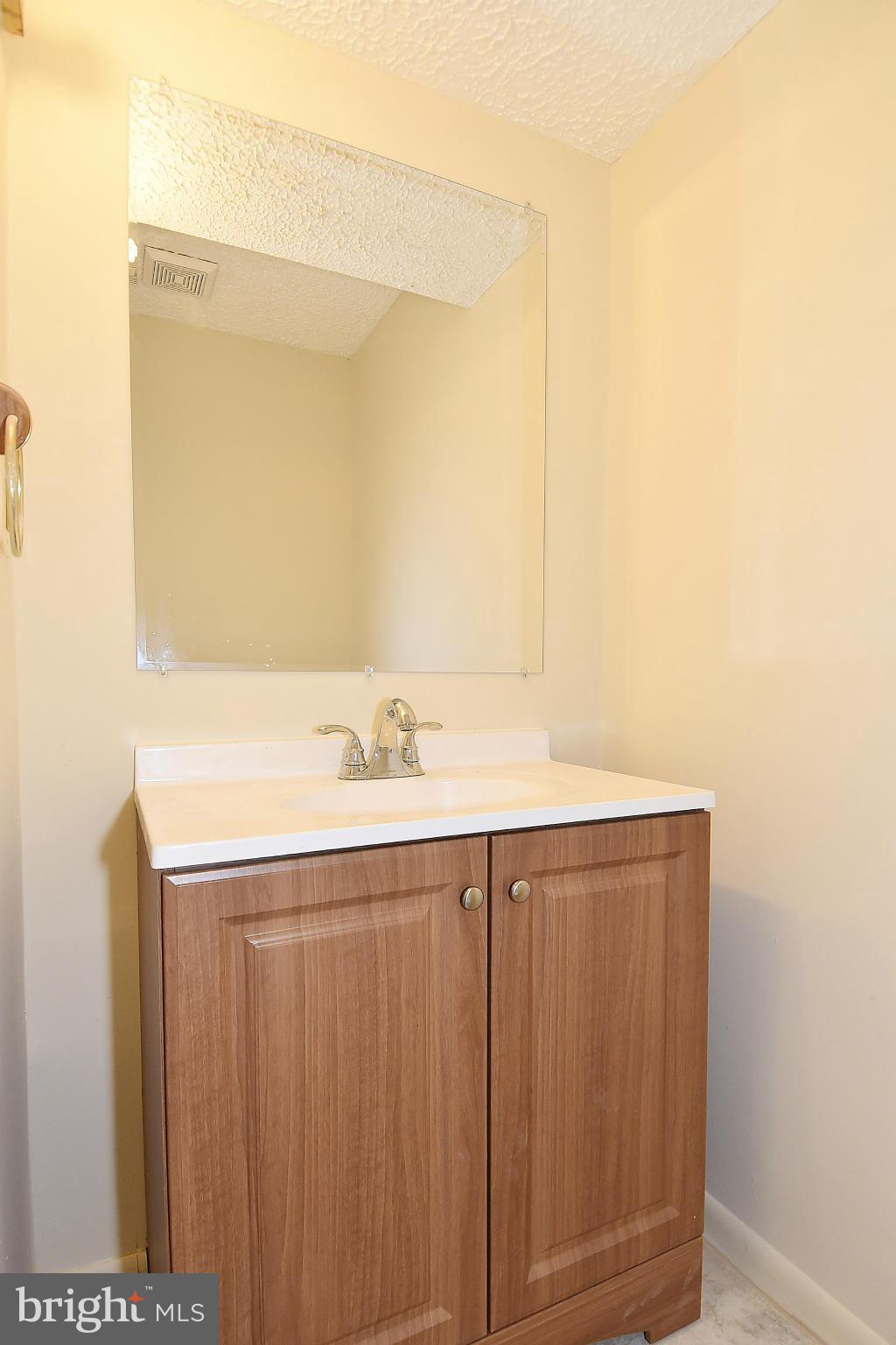 1422 Morris Road Southeast Washington, DC 20020 - Photo 14 of 27 Half Bath
