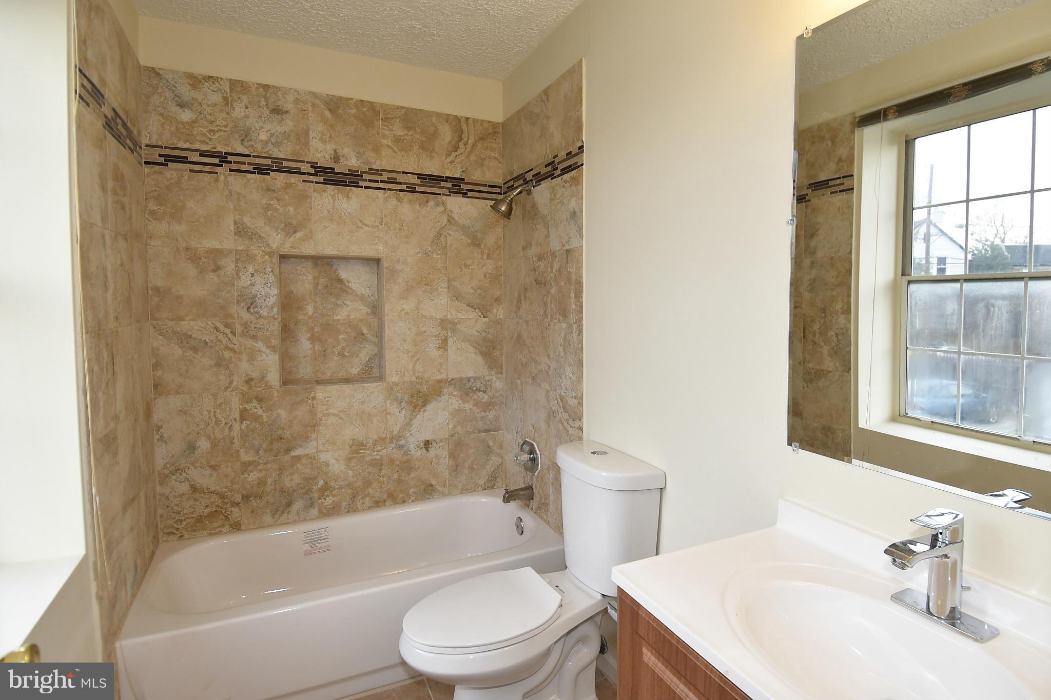 1422 Morris Road Southeast Washington, DC 20020 - Photo 17 of 27 Bath (Master)