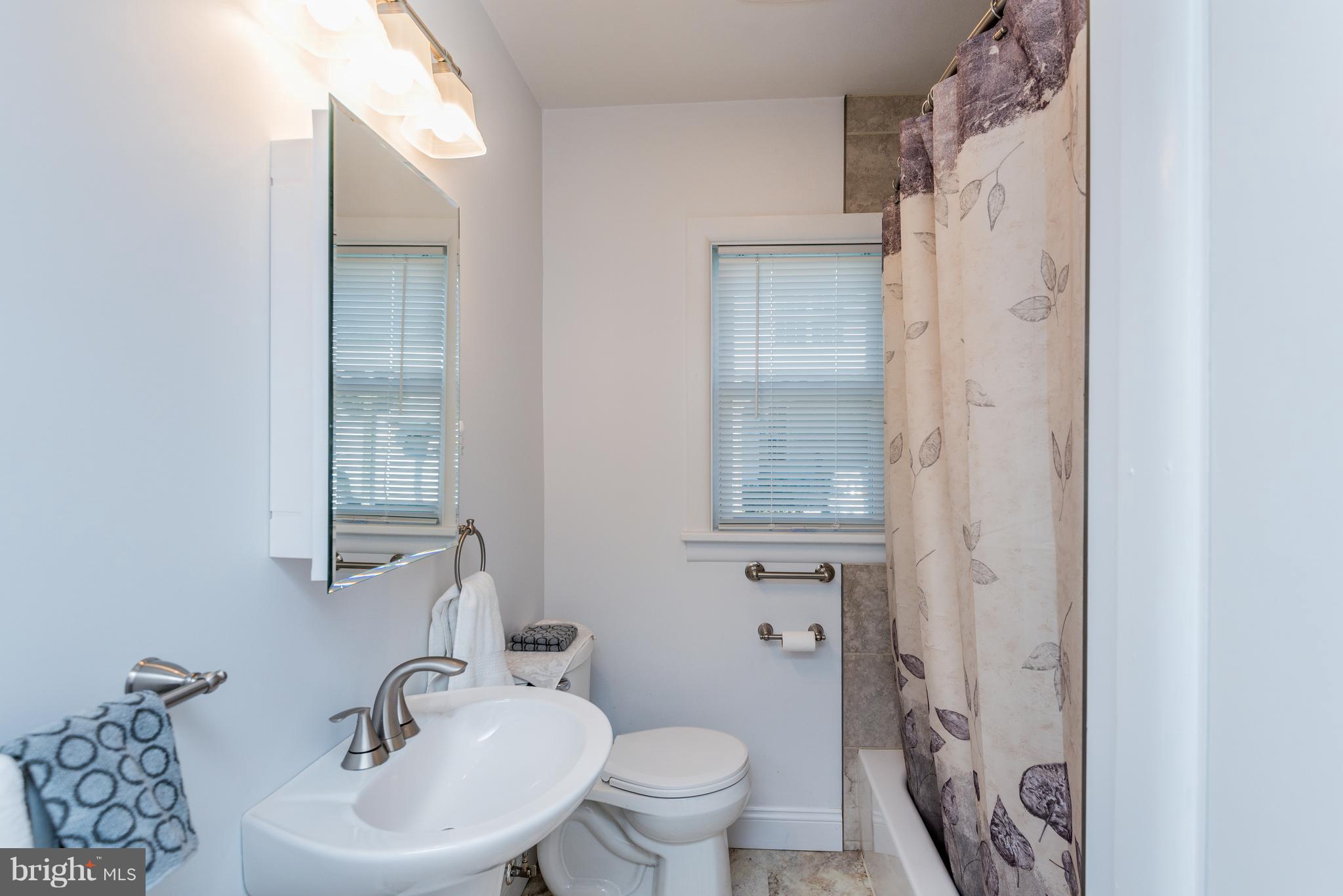 107 Forge Road Boiling Springs, PA 17007 - Photo 3 of 31 Gallery Image 3