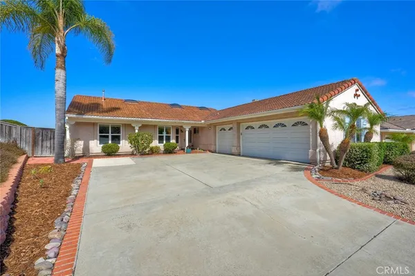 $1,000,000 | 854 Rivertree Drive, Oceanside, CA 92058