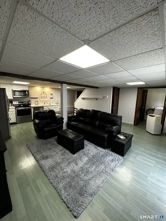 $1,800 | 65 Hard Hill Road, Woodbury, CT 06798