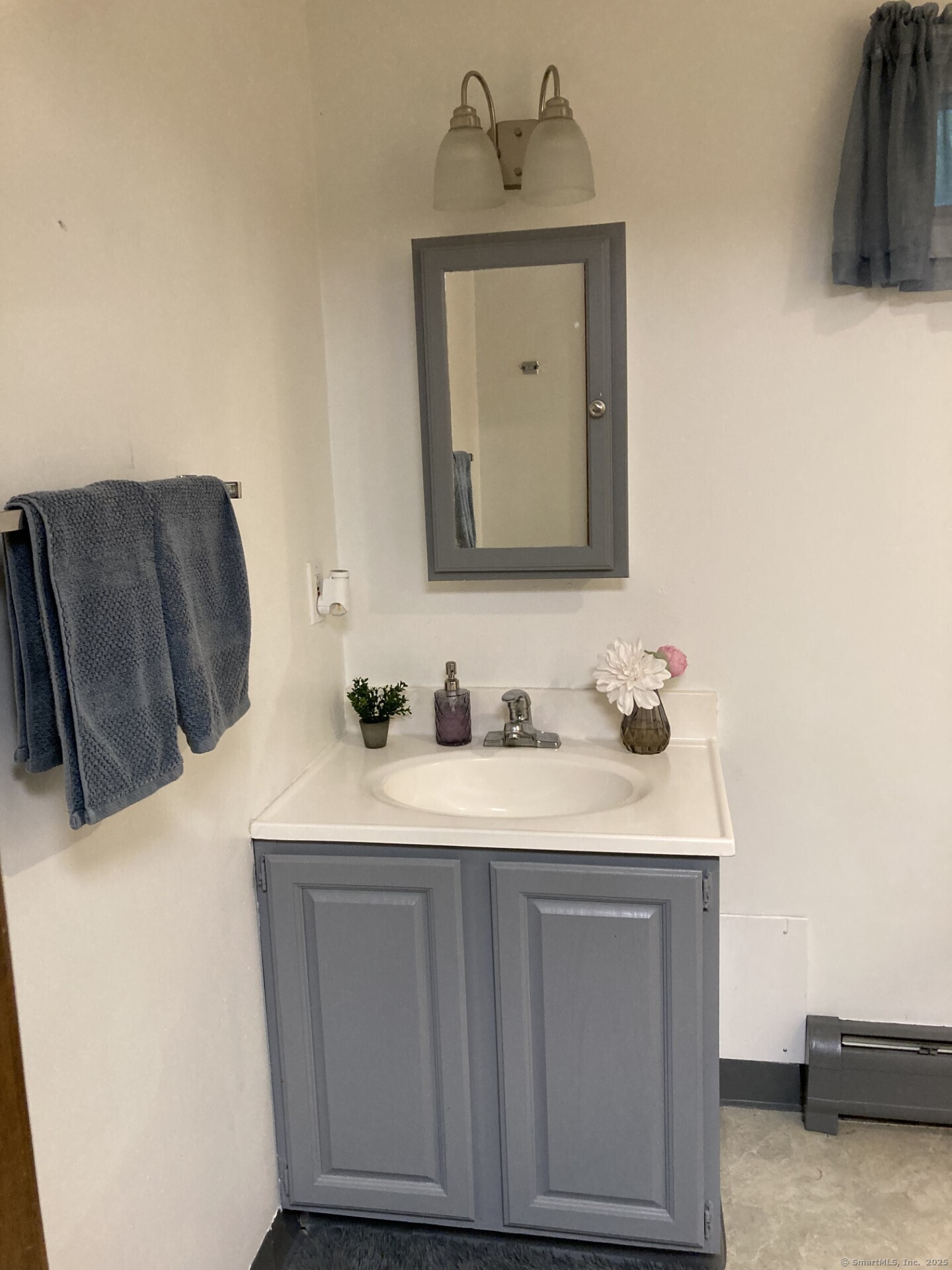 65 Hard Hill Road Woodbury, CT 06798 - Photo 8 of 10