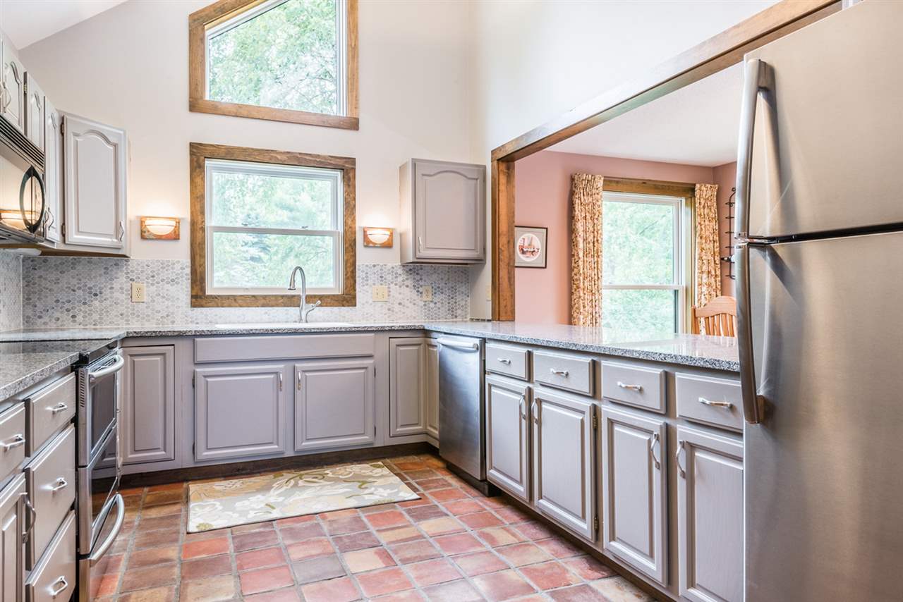 890 Mt Eustis Road Littleton, NH 03561 - Photo 4 of 40