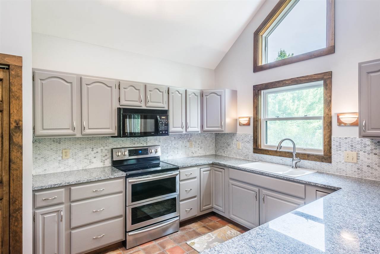 890 Mt Eustis Road Littleton, NH 03561 - Photo 5 of 40