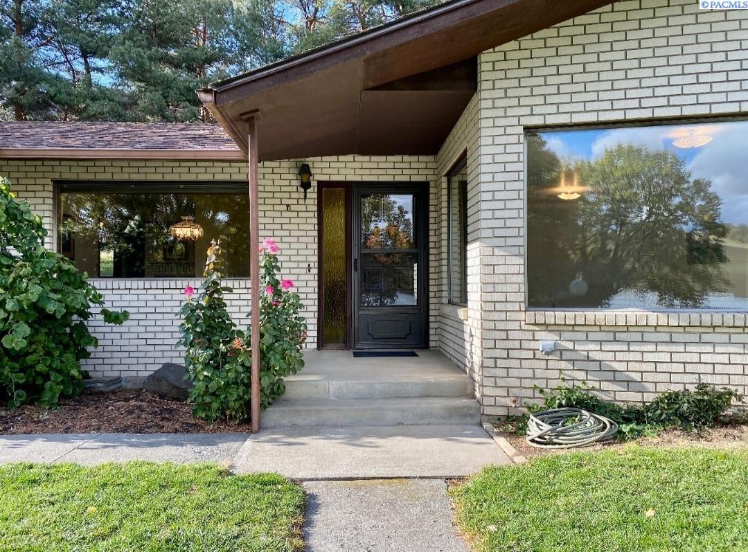 6272 Sand Road Pullman, WA 99163 - Photo 6 of 42 Gallery Image 6