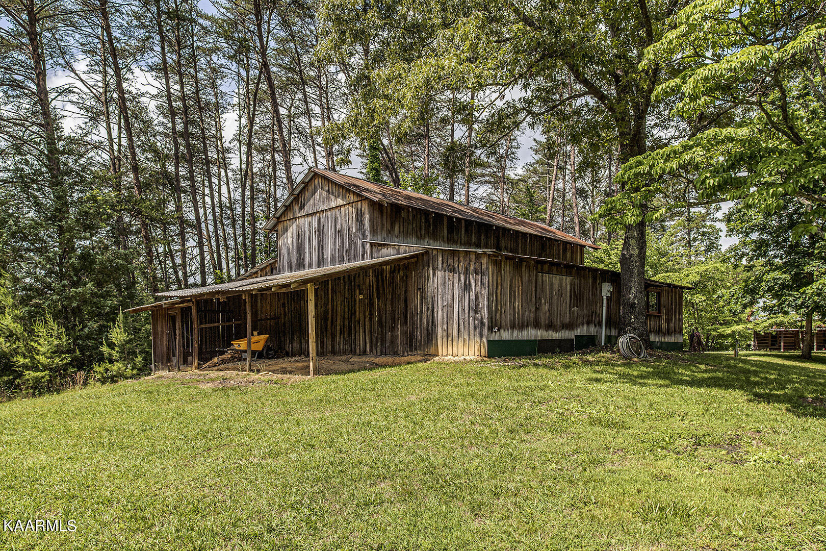 4373 Fairview Road Lenoir City, TN 37772 - Photo 57 of 60 57_FairviewRoad_4373_Barn1_Back