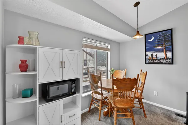 $196,900 | 4870 Foxfire Trail, Portage, MI 49024