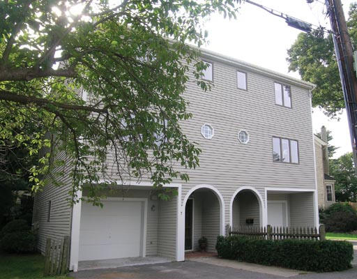 7 Meadowbrook Road, Unit 7 Brookline, MA 02467 - Photo 1 of 1