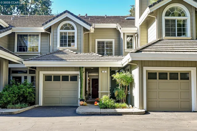 $1,075,000 | 35 Danville Oak Place, Danville, CA 94526