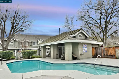 $1,049,000 | 35 Danville Oak Place, Danville, CA 94526