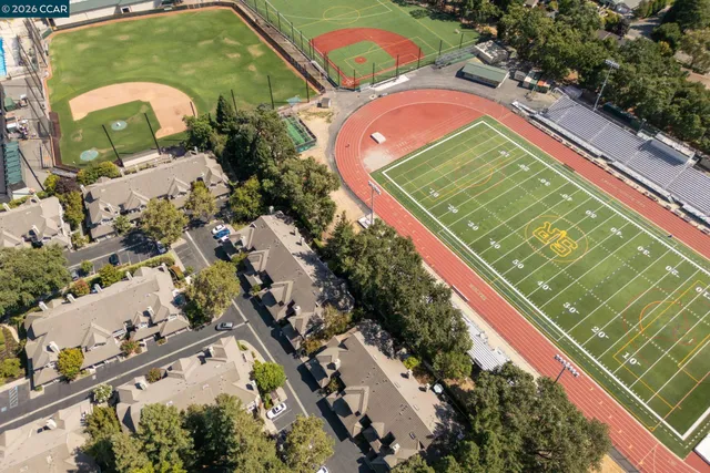 $1,075,000 | 35 Danville Oak Place, Danville, CA 94526