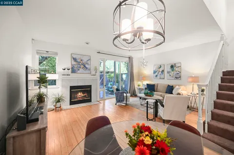 $1,049,000 | 35 Danville Oak Place, Danville, CA 94526