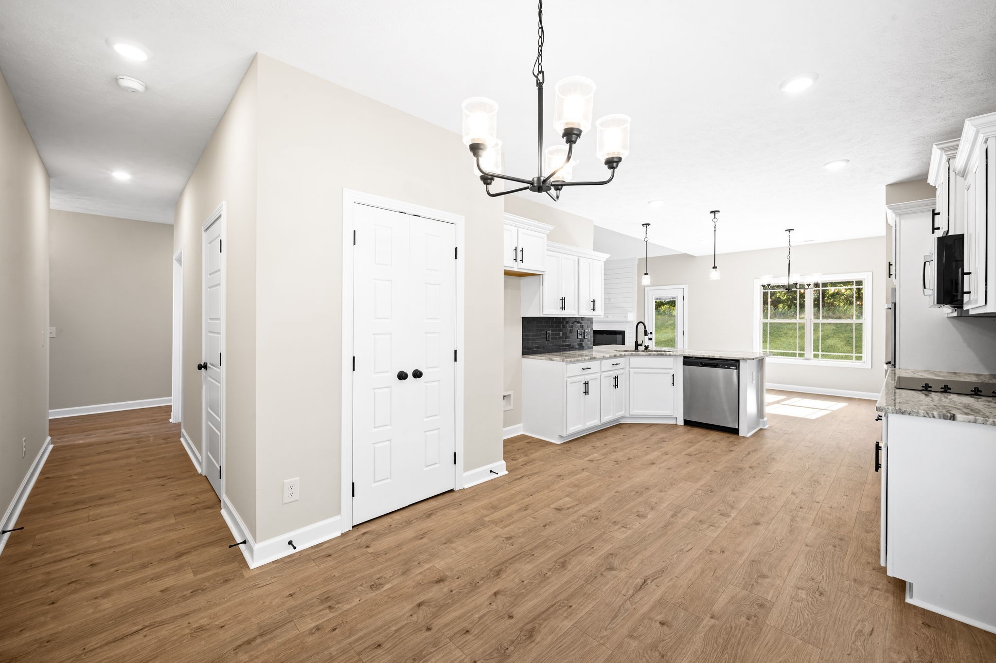 427 Blue Ridge Clarksville, TN 37043 - Photo 10 of 59 Gallery Image 10