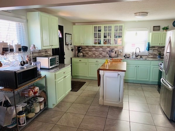 80 Forris Street West Springfield, MA 01089 - Photo 10 of 27 Gallery Image 10