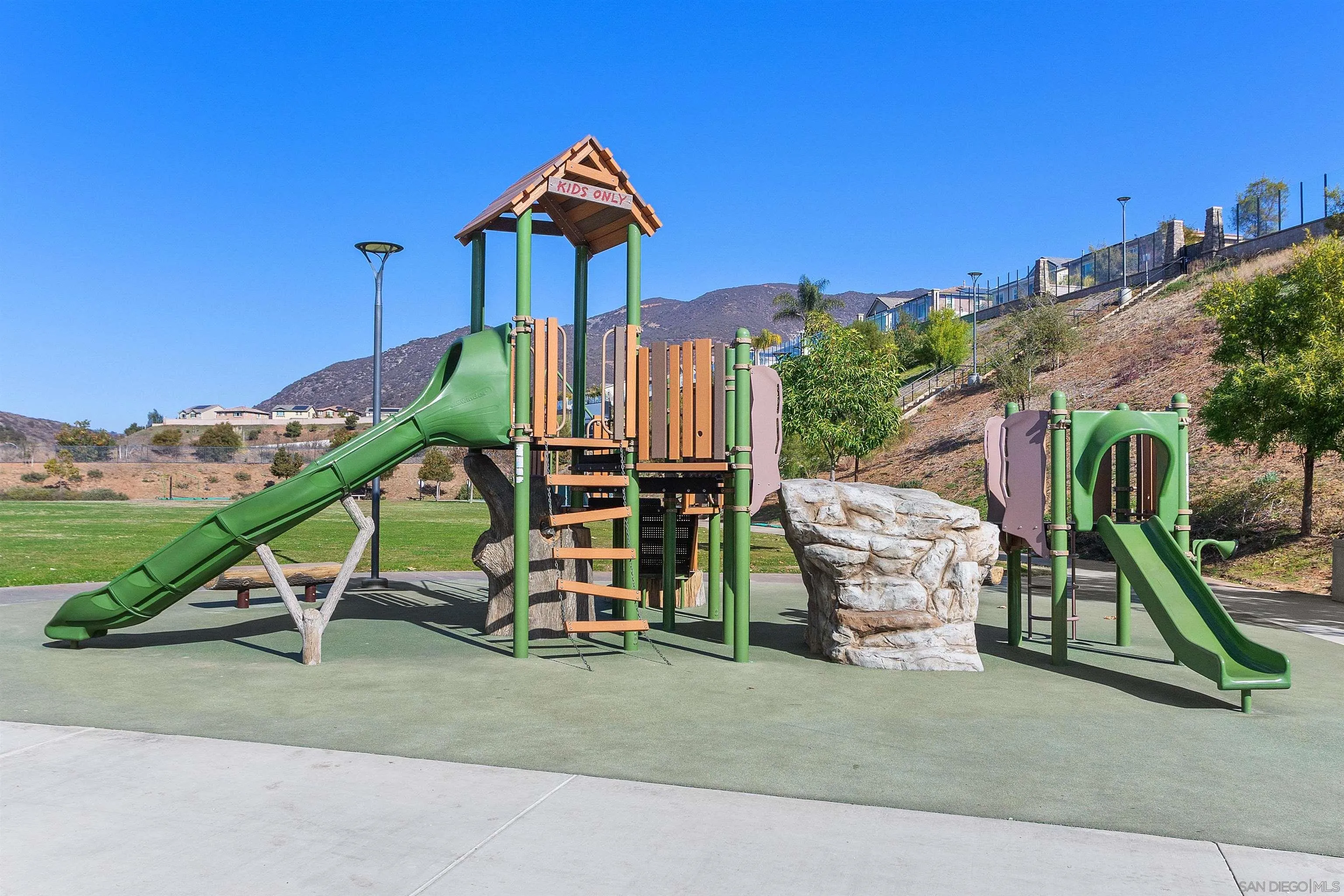 238 Ventasso Way Fallbrook, CA 92028 - Photo 49 of 52 a view of a park with slide