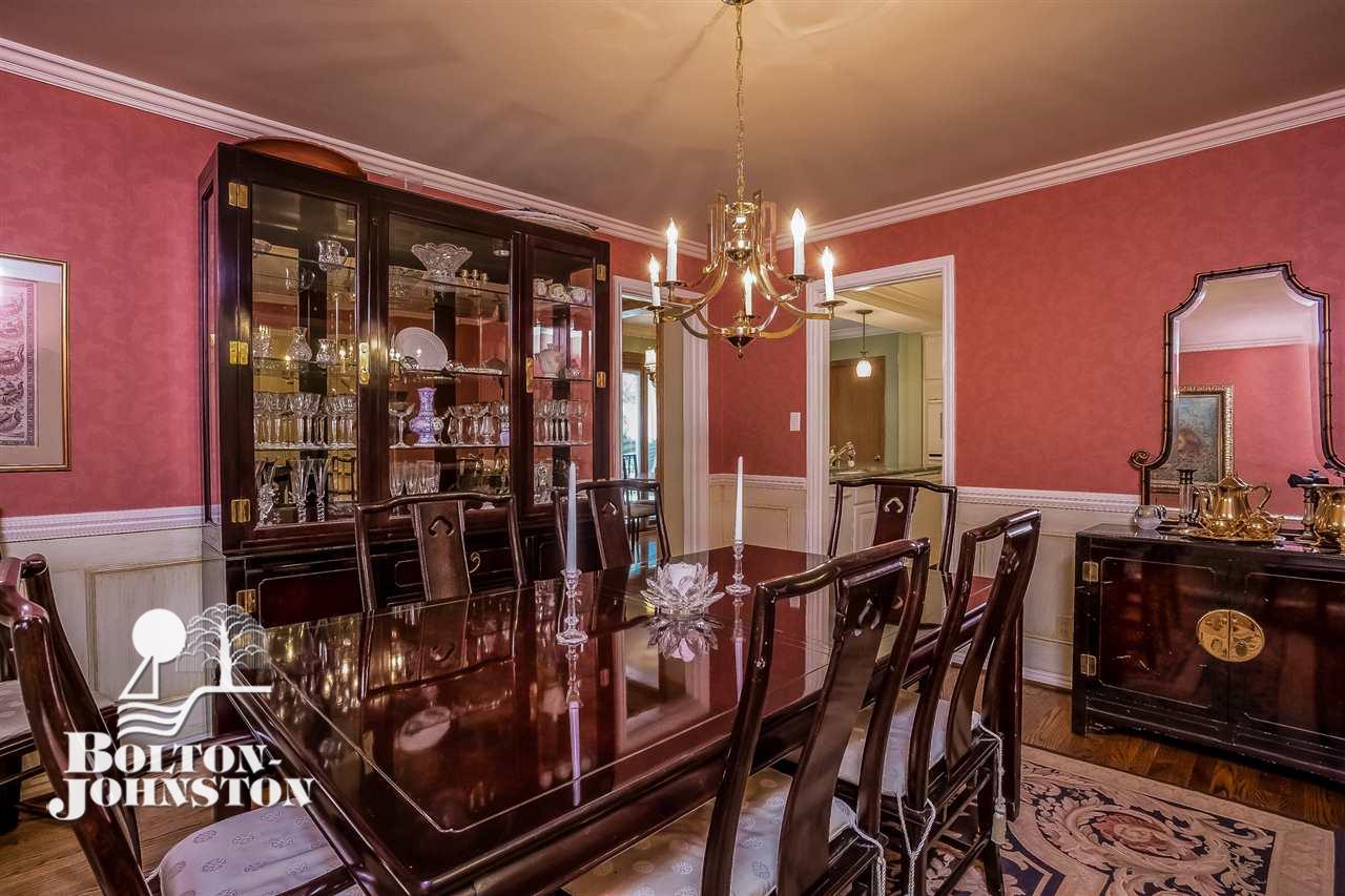 277 Touraine Road Grosse Pointe, MI 48236 - Photo 8 of 48 31383075-7.JPG
