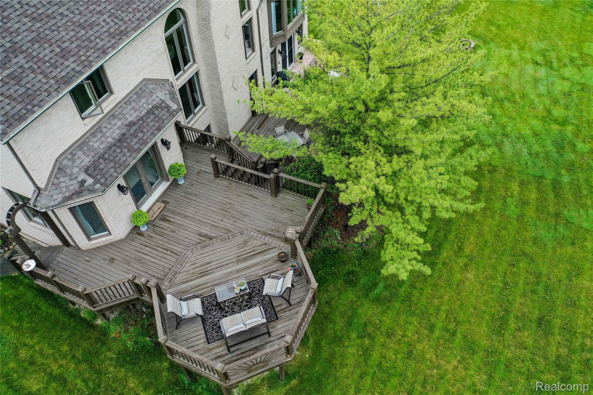 4446 Southacre Lane Rochester, MI 48306 - Photo 66 of 70 66-Aerial View VIIII.jpg