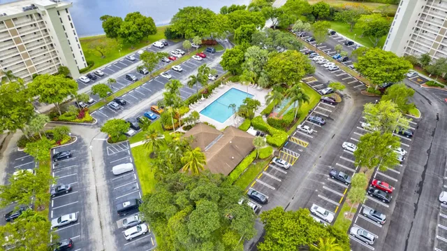 $3,500 | 3091 North Course Drive, Unit 710, Pompano Beach, FL 33069