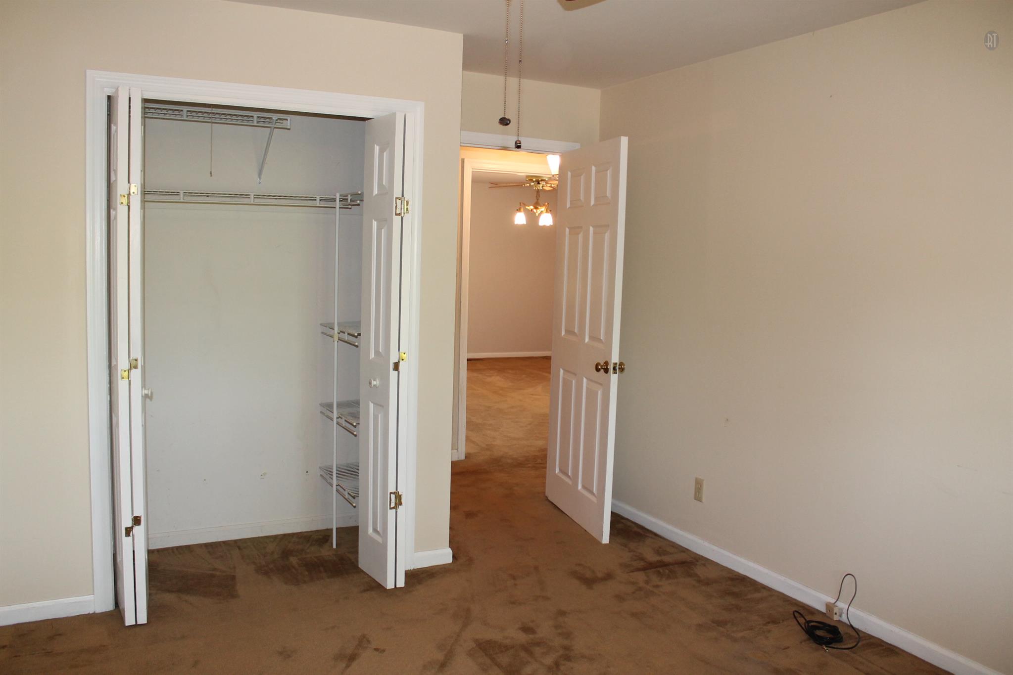 5625 Princeton Road Hopkinsville, KY 42240 - Photo 13 of 28 Gallery Image 13