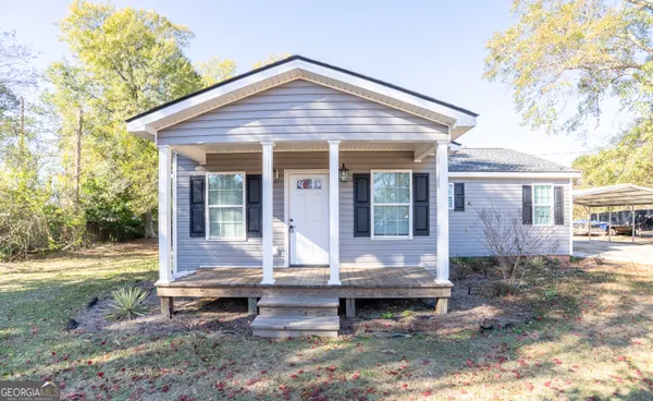 $170,000 | 277 Saunders Street Southwest, Pelham, GA 31779