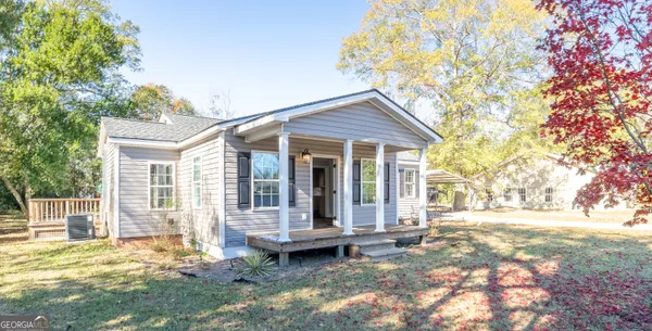$170,000 | 277 Saunders Street Southwest, Pelham, GA 31779