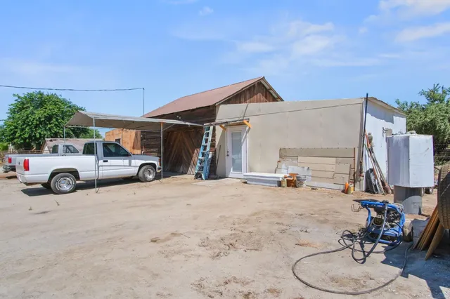 a view of outdoor space with trees